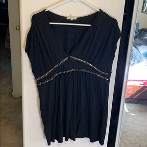 Cute black top!